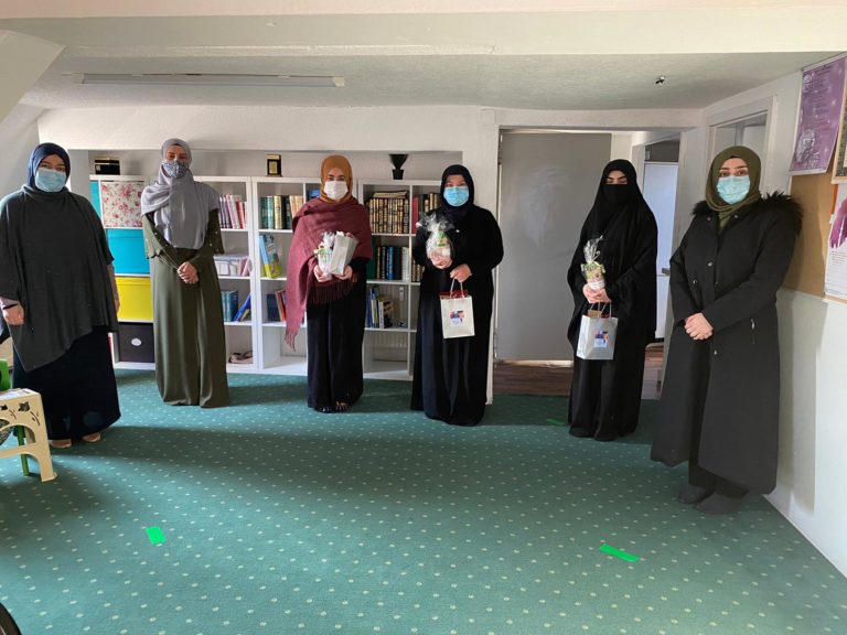 Eğitmencilerimize Teşekkür Hediyesi