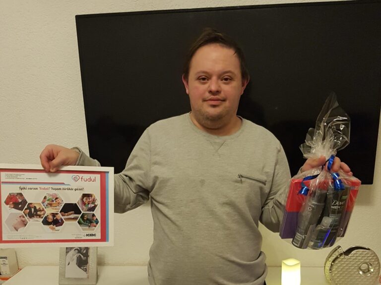 Koordinatorin Für Sozialarbeit Besuchte Die Pestalozzi Schule